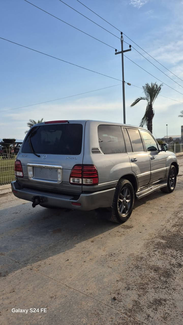 ماشاٲلڵە لەماڵی هەمولایەکمان لکزز 2005 دوبەی ساخ موسوبڕاوە بەشەرت پێوست بەوەسف ناکات هەموگیانی وەکشەریکەی ماوە لۆک مەکینەوگێڕ دبڵ گێڕ شەرت حیزام بۆیاخم کردوە تەنها بۆجوانی بێدەحم  سحری 115 گەڵا  *********** سوپاس ئەدمین
