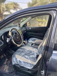 للبيع جيب. لاريدو 2013 وارد أمريكي  نص فول  كير محرك كفاله  حداديه بحا...