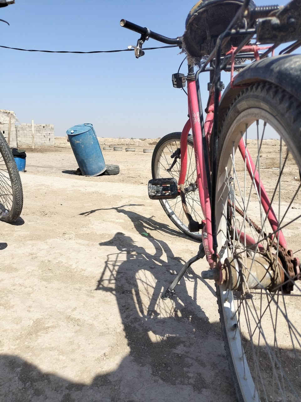 سلام عليكم بيسكلات البيع بيسكلات نضيفه سعر ثنينهن ب٨٥ وبيهن مجال العنوان ناصريه قضاء لاصلاح رقم لانتصال ‏‪‪‏‪0780 329 2881‬‏
