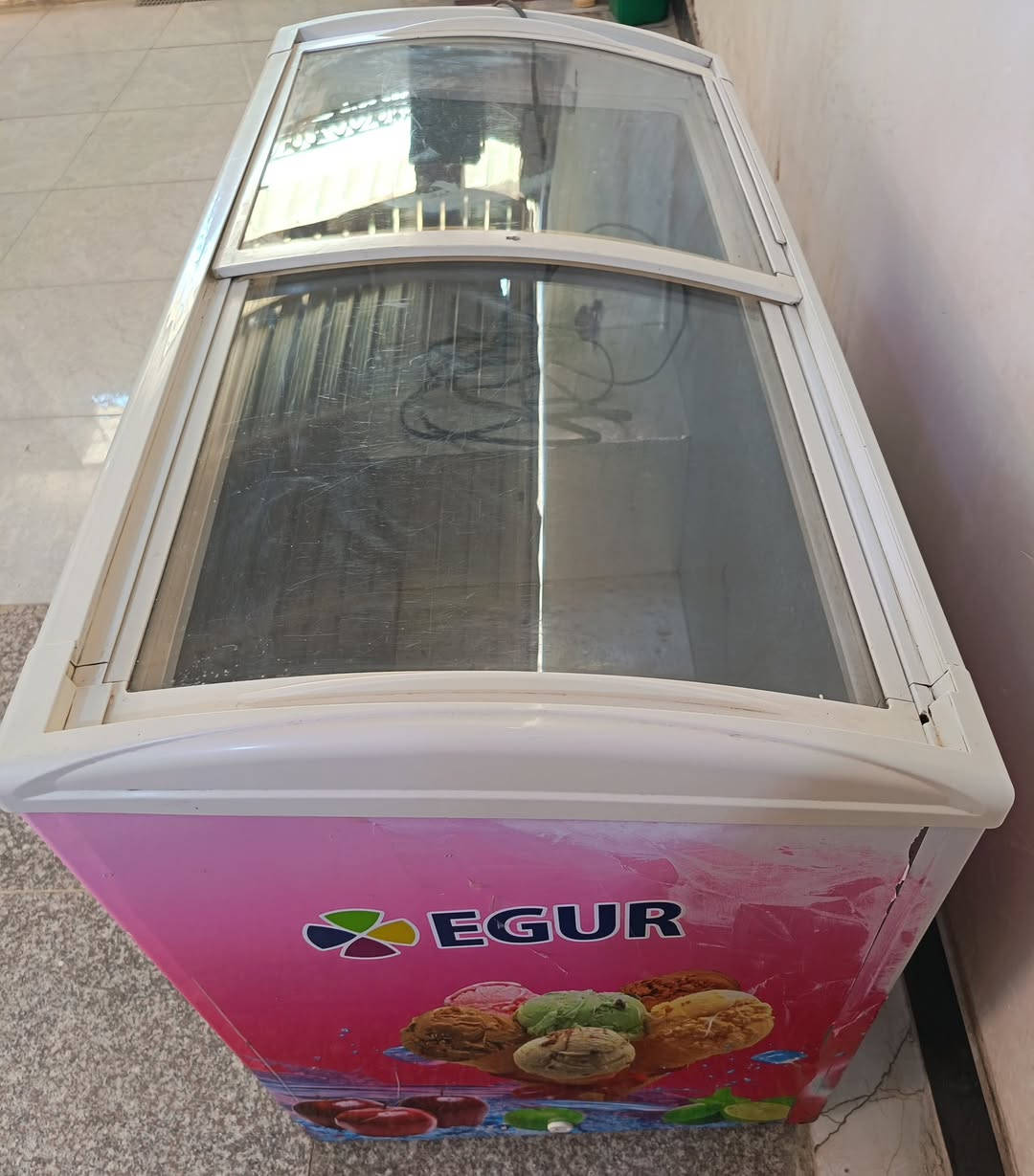 السلام عليكم
مجمده للبيع شرط الشغل والتجميد نظيفه

السعر 200 وبيه مجال سوق الشيوخ
اتصل وتدلل ***********
