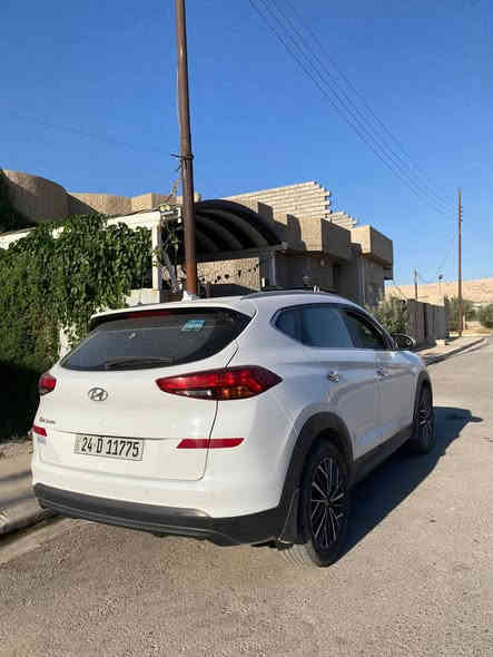 هونداي توسان خليجي 
الموديل ٢٠١٩
عداد المسافة ١٦٢ الف
مواصفاتها 
بصمة 
شاشة اصلية 
حساس امامي خلفي 
كاميرا دوارة 
شاحن واير ليس 
سايد بريك 
السنوية تنتهي ٢٠٢٨
الهزة كاملة قبل اسبوع سويتها لل ٢٠٢٦ شهر ال ١١
السيارة مكفولة من الدعم والصبغ عدا بعض الشخوط بالدعامية بيها تقليم 
السعر ٢٠٨ ومجال 
***********
***********
السيارة في الموصل  //   بعشيقة
