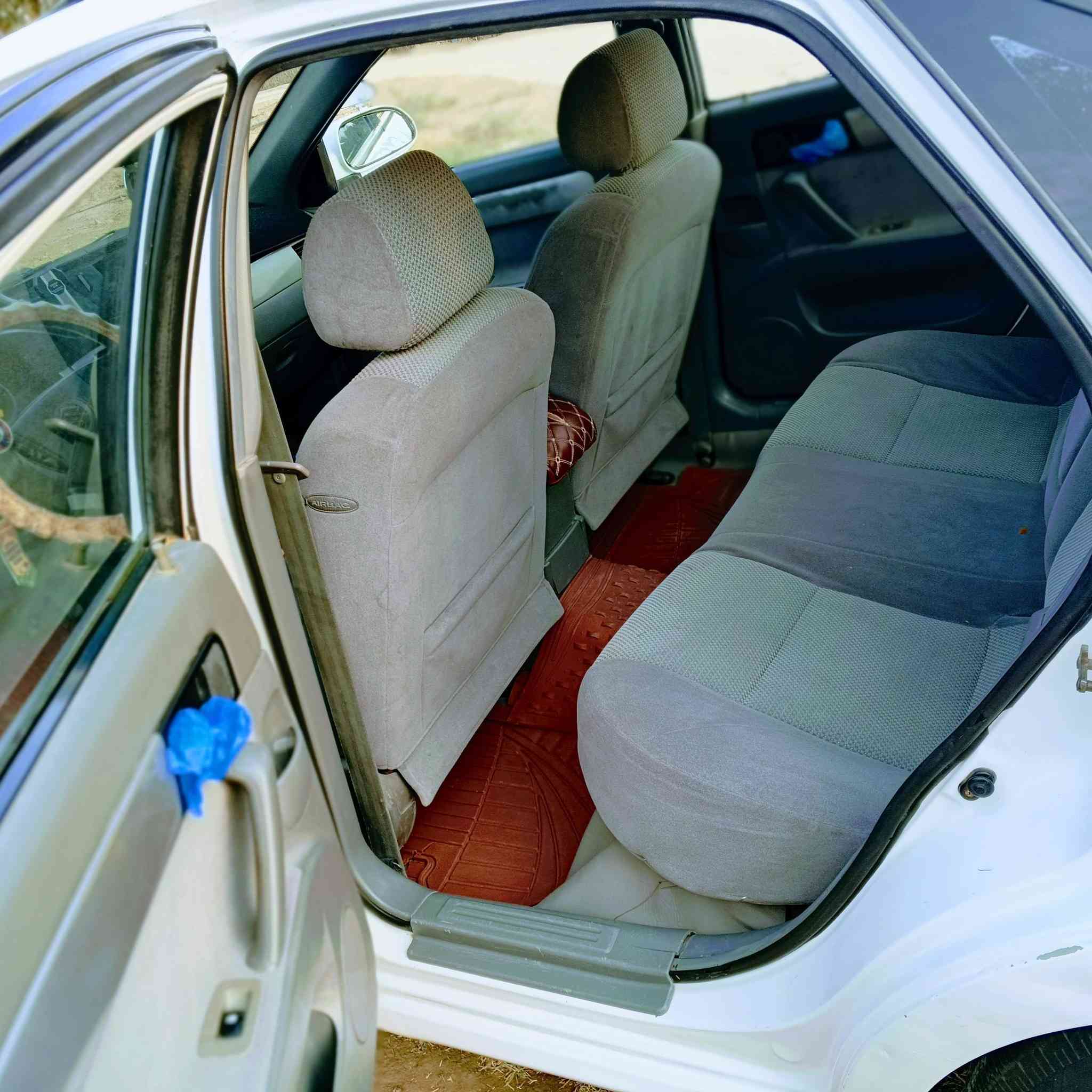 سلام عليكم سياره نوع فورنزه موديل 6بسمي ثاني يوم مداور امريكي مكينه حاويه صار 6 اشهر من شاده تبريد ثلج تخم تاير جديد حداديه تحكم مرئي كشنات ثنين كهرباء سنتر شغال ماناقصه اي شي جديده سماعات دمام لايت ثلجي كير عادي ترايك البصره ضربته چاملغ على البارد والبنيد مرشوش فقط مكان بابل الحله السعر 63 وبيه مجال الشراي وبخدمتكم الاتصال على الرقم ‏‪***********‬‏ والخاص مفتوح
