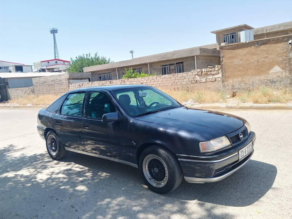 سلام عليكم اوبل فكترا موديل 95 سنويه جديد باسمي گير محرك شرط محرك 18 گير اوتوماتيك جاوم كهرباء ويل كروم بلادي بدون ضربه دوسه هلال فوق الدبلات ما مصلح بلاد  رقم سليمانيه شرط تحويل ووكاله مكان السياره كركوك سعر 42 بي مجال *********** رجاء لا تدز رساله للخاص شراي يخابر 👍 كركوك, العراق
