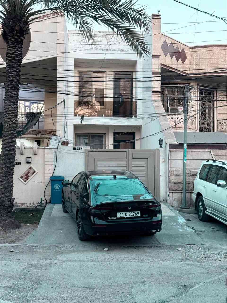 هوندا اكورد تورنك للبيع 
2023
سياره جديده كلش 
فول فول موصفات 
بدون قطره صبغ 
تكحيل كارت جاملغ الخلفي 
ايرباك فقط برده 
سياره جديد واستخدام قليل 
22.000$ 
وبيها مجال 
تفاصيل اكثر اتصال على الارقام 
***********
*********** 
بغداد حي الجامعه بغداد, العراق
