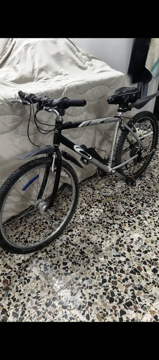 يا الله السلام عليكم ورحمة الله وبركاته بايسكل جبلي حجم 26 للبيع السعر 75


**إذا كنت صاحب هذا الإعلان وتريد حذفه لأي سبب، رجاءا أرسل رسالة إلى الدعم الفني**