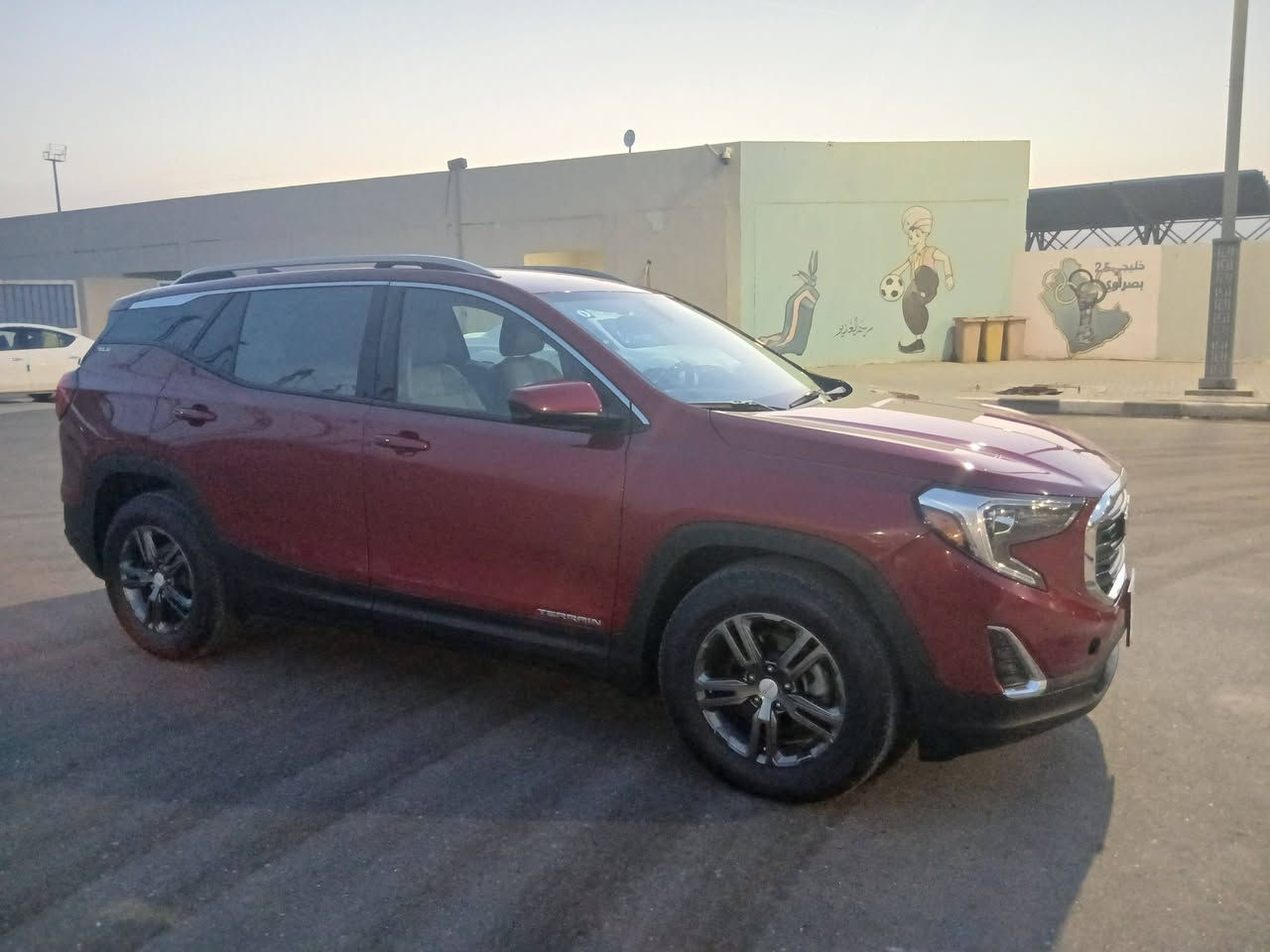 السلام عليكم
جمسي تيران ٢٠١٩
وارد أمريكي نسبة غرق ٣٠%
الدوسه بيها صبغ وجاملغ السايق بي بارد خفيف 
الباقي كير محرك كهرباء كفاله تخم تاير حداديه كفاله تبريد تدفئه شغال تحكم ستيرن بصمات عدد ٦
مكان السياره البصره معقل قرب نادي الميناء 
*********** ابو كرار
