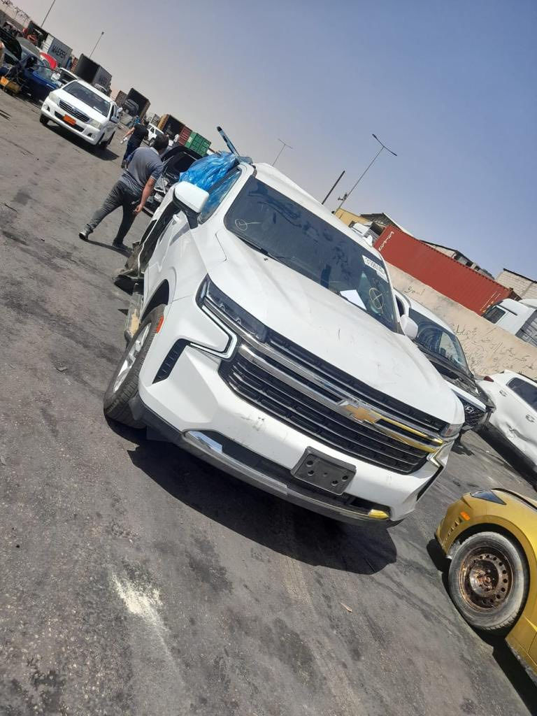 تاهو وارد امريكي 2021 صور الحادث مرفقه. سياره نظيفه جدا ماشيه 100الف. السعر 43الف دولار وبيها مجال الاتصال على الرقم ***********رقم بغداد السياره كامل مواصفات
