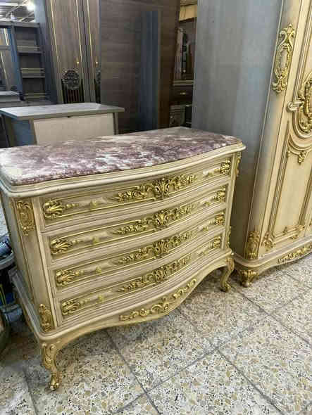 العنده استفسار وتساب ***********
