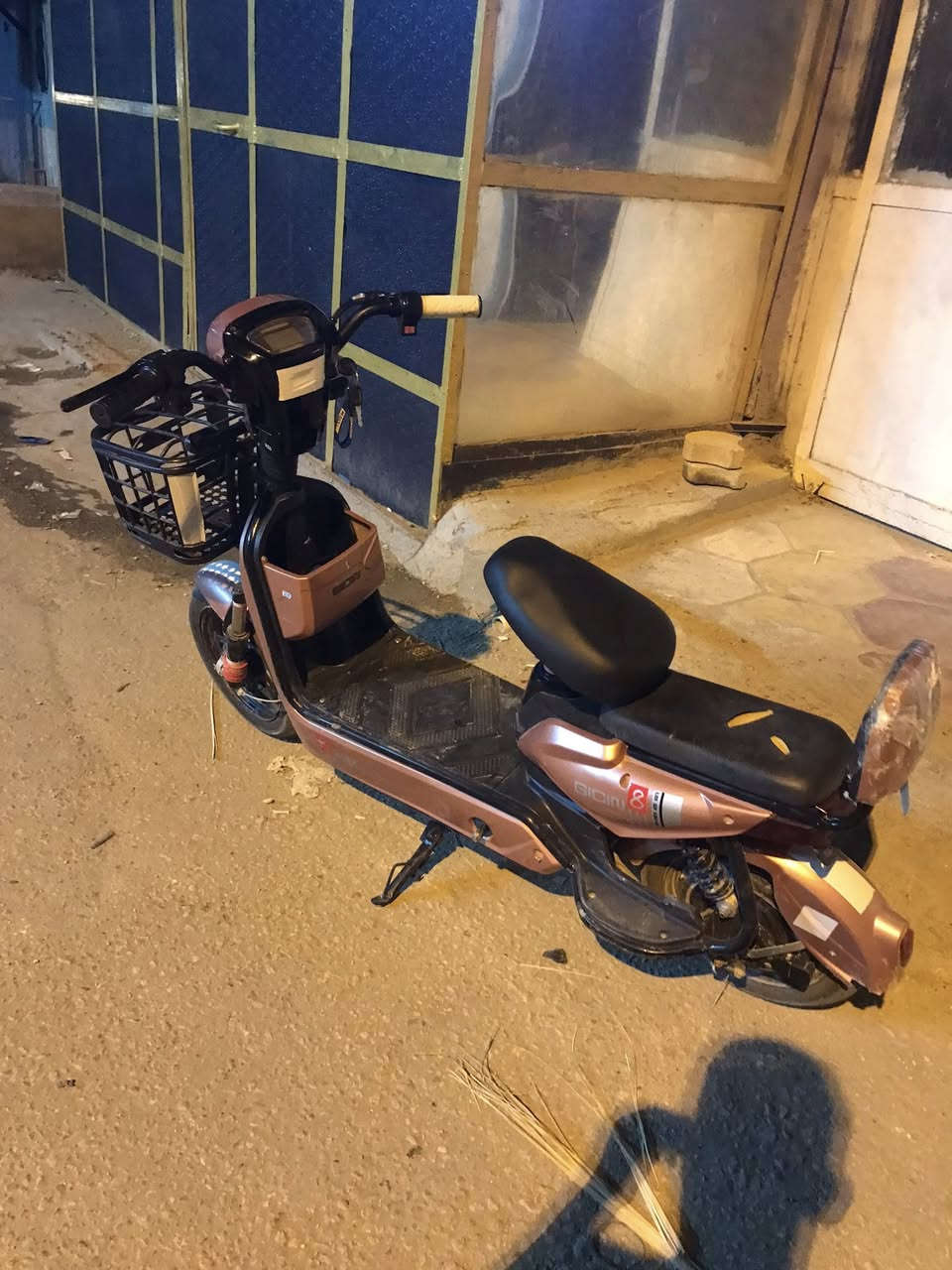 سلام عليك باسكل لبيع مكان كربلاء الحسينية الجريه نضافه70% يريده يجي علا هاذه لرقم. ***********سعر خاص
