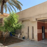 مرخصه الادمن بيت للبيع ٢٥٠م مسلح طابوق ٤غرف صاله هول مطبخ وستقبال كراج...