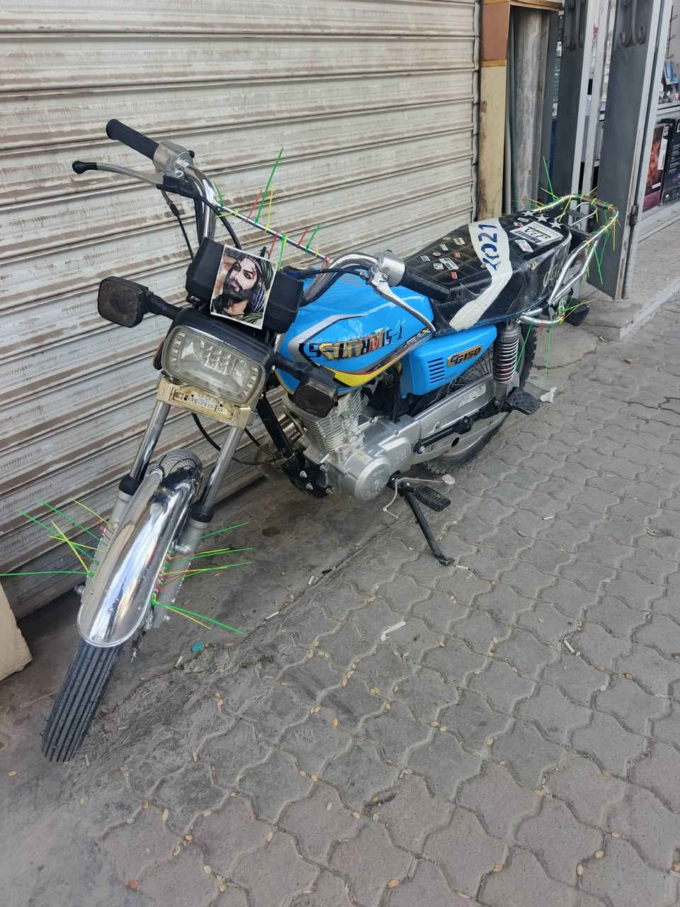 سلام عليكم دراجه البيع مو شراي لا تكسر بي كهربائي كمل تاير جديد ويل جديد ***********
