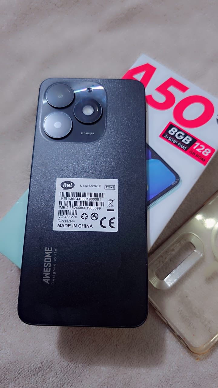 ‏السلام عليكم جهاز للبيع اخو جديد كل شيء ما بي ذاكرته 128 سعره 100 وبي مجال***********
