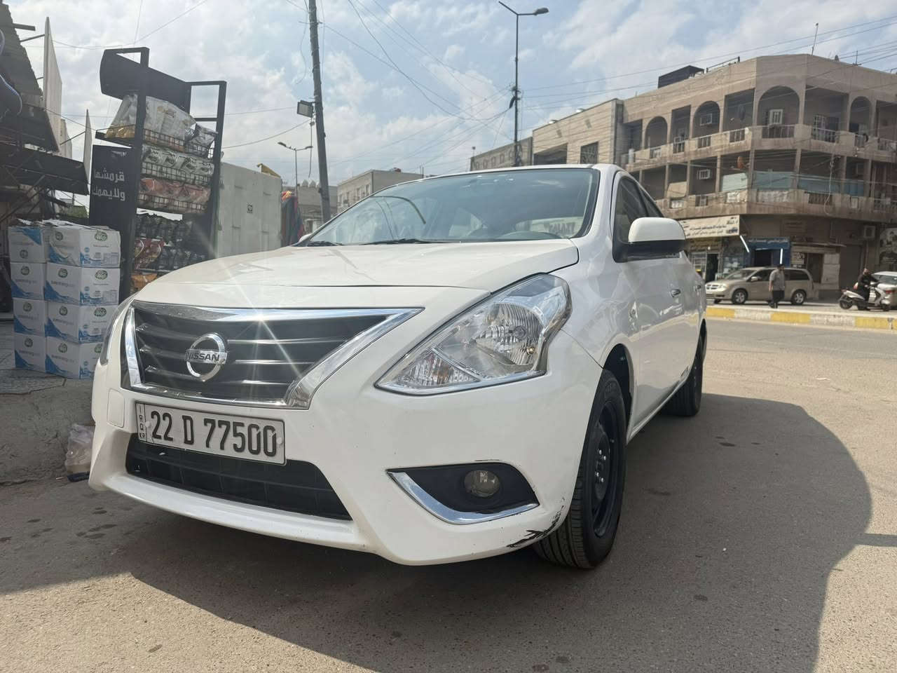سلام عليكم 
نيسان سني هندي بليته زركه رقم شمالي بسمي 
موديل 2022 اربيل 
داخل بيجي 
شاشه 
كامره دواره 
جام امامي كهرباء 
خلفي جوبي 
تبريد ثلج ❄️ 
تخم تايرات 
صدر نضيف
مكينه بلاديه نضيفه
كير بلادي نضيف

بيه جاملغ و بنيد تبديل و صبغ جاملغ خلفي و بارد باب خلف السائق 

السعر 95 ورقه وبيه مجال ***********
