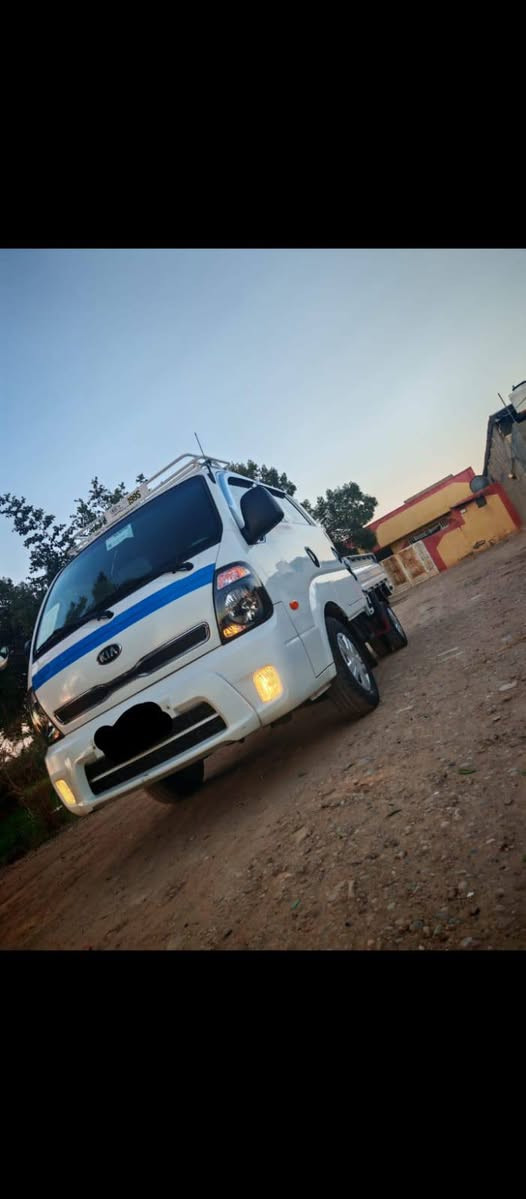 سلام عليكم.                       كيا بنكو موديل (2017).   رقم بغداد الماني مشروع وطني،،،،مكينه مسكر،،،، مجول كير وتماتيك/مكينه/كير/اكسن/شاصي/حداديه/تخم تأير/مكفولات+فول وربع+مرايات شفط+تتفه مرايات+تتفه ستيرن+تتفه كشن،،،، تتفه تبريد ،،،،سبيرات عدد2+جك+ويل سبانه،،،،سياره مكفوله كفاله عامه من ضربه وتبديل وصبغ.   رقم الهاتف [*********** ] مكاني بغداد
