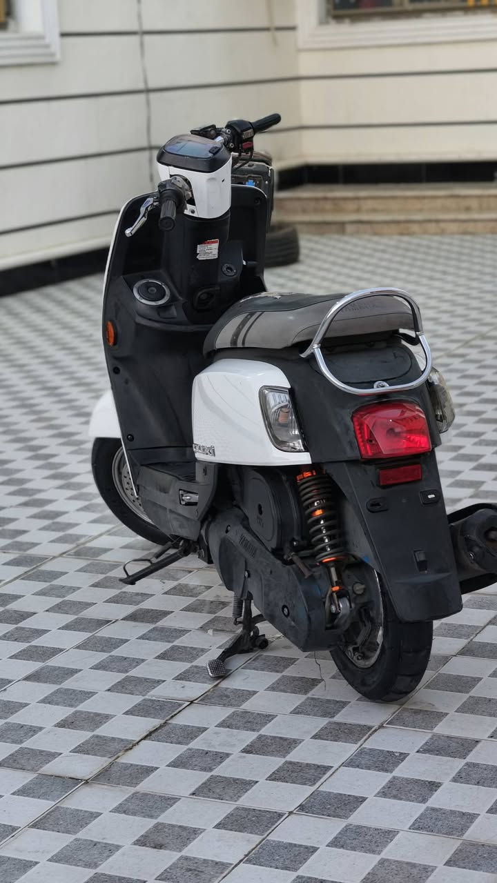 السلام عليكم دراجة ماكس بوليس مسطرة موديل 2012 نوزل 
دراجة شلعة ومعدل خير من الله الشراي يجي خاص او على الرقم ***********
