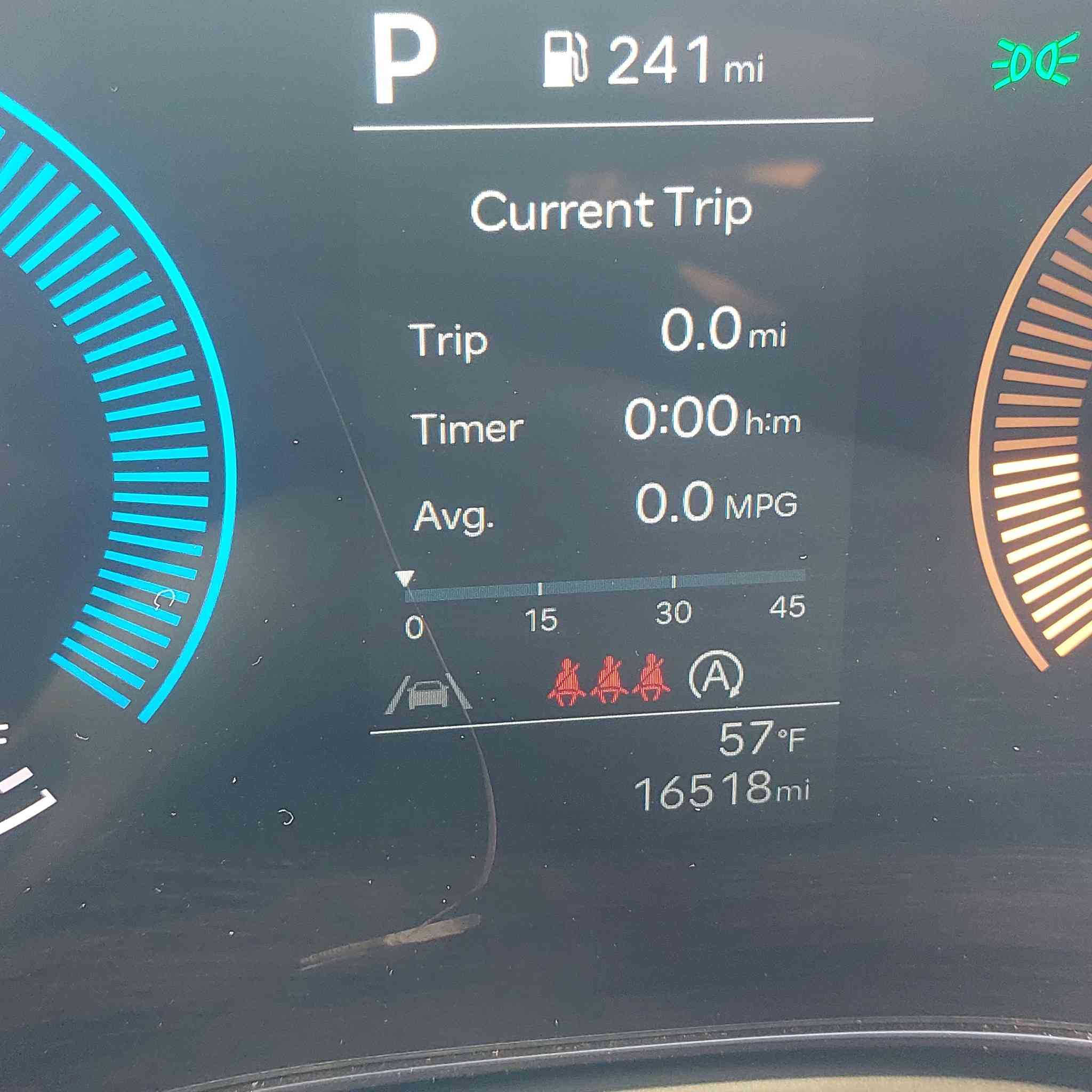 توسان للبيع موديل ٢٠٢٥ماشيه ١٦الف بسمي ترقيم جديد  مكان السياره بغداد شارع فلسطين ***********
