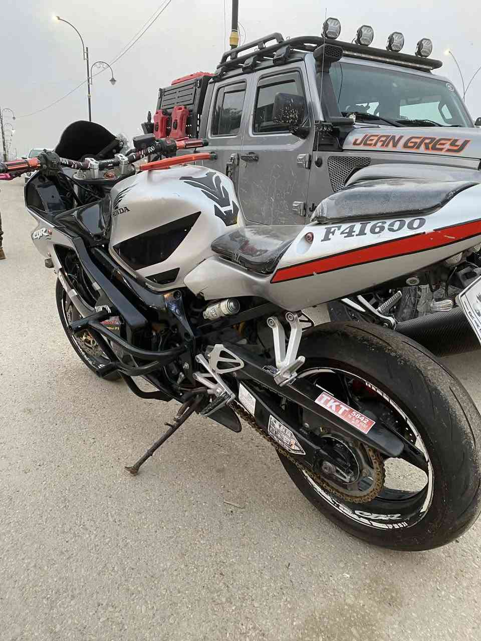 للبيع ‭0773 506 8843‬
