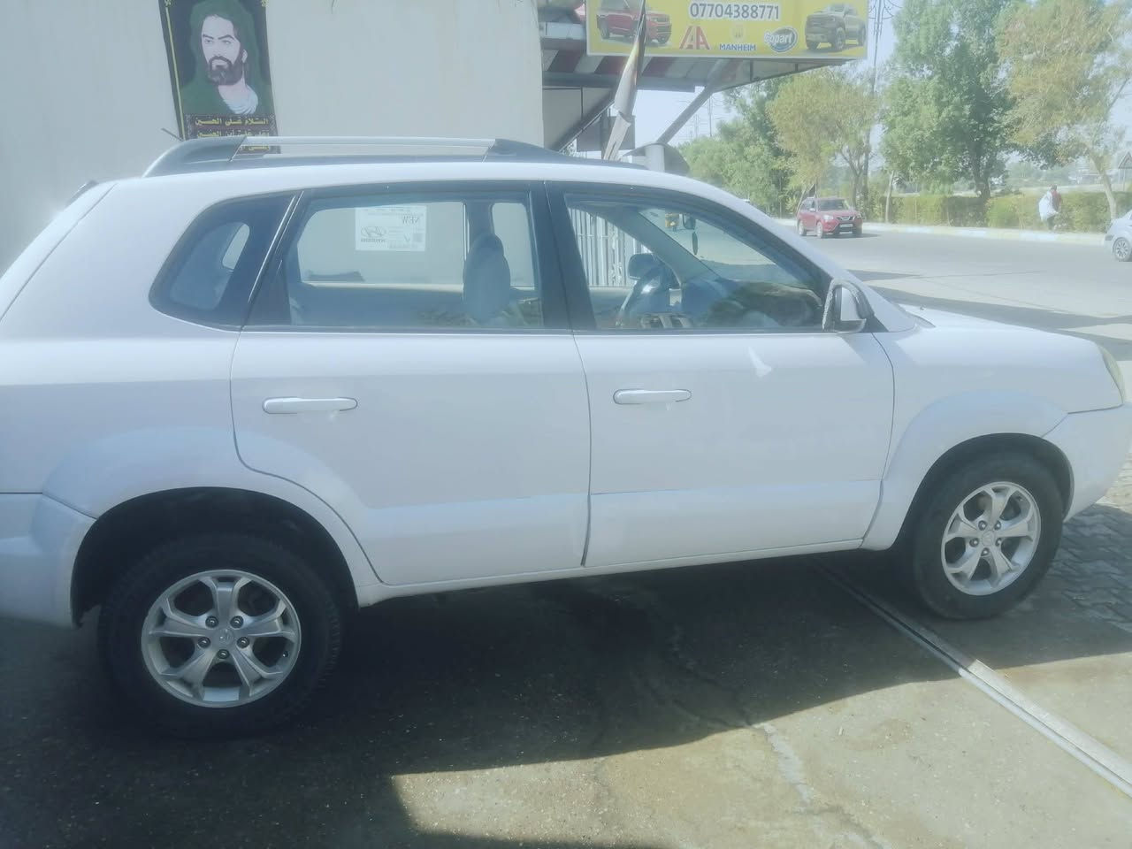 سلام عليكم  لبيع  توسان 2010. رقم بغداد.   بنيد  صبخ  خليجي  فتحه سقف  محرك 2000. ١٢٨ وبيه مجال. عنوانه ديالى بعقوبه. ***********.لستفسار عله رقم. بيع فقط.
