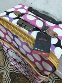 شنطة سفر • قياس 24 • ما مستخدمة