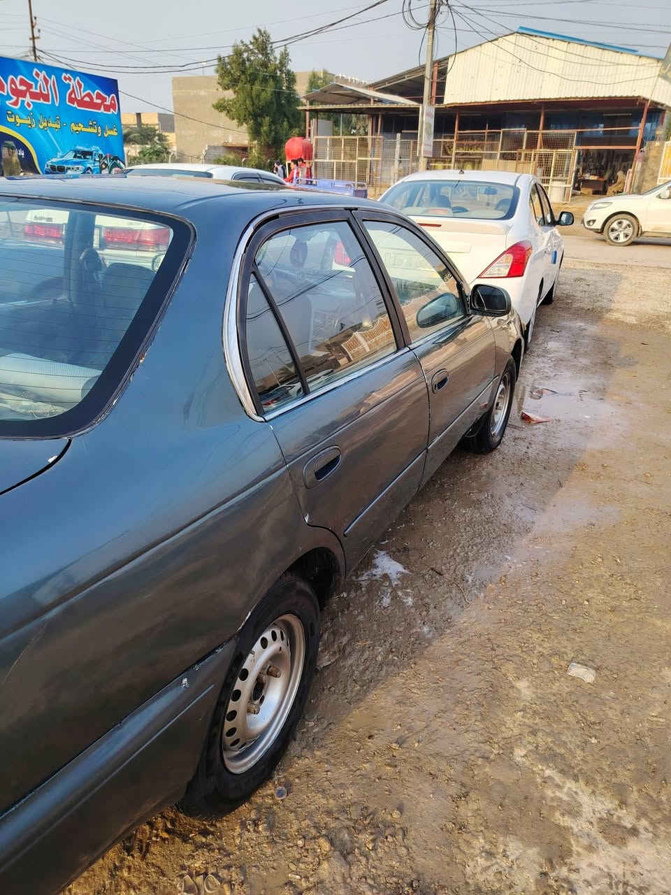 السلام عليكم 
كورلا موديل 1991 رقم كربلاء بسمي
مكفوله كص ونقل وعيب شرعي 
محرك 1600 مكينه قبل شهرين معمرهه وشادلهه كله جديد حداديه جديده 
تخم تاير جديد سلف جديد دينمه جديده
لايت زنون ابيض عالي ناصي
السعر 43 وبيهه مجال قليل
المكان ديوانيه قضاء الشاميه 
الاتصال ع الرقم ***********
