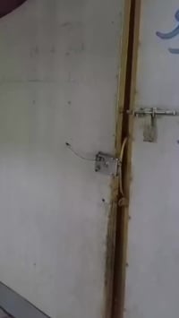 بيت للبيع في حي السفير مساحة 125 متر  طابقين ونص البيت 5 غرف نوم  البي...