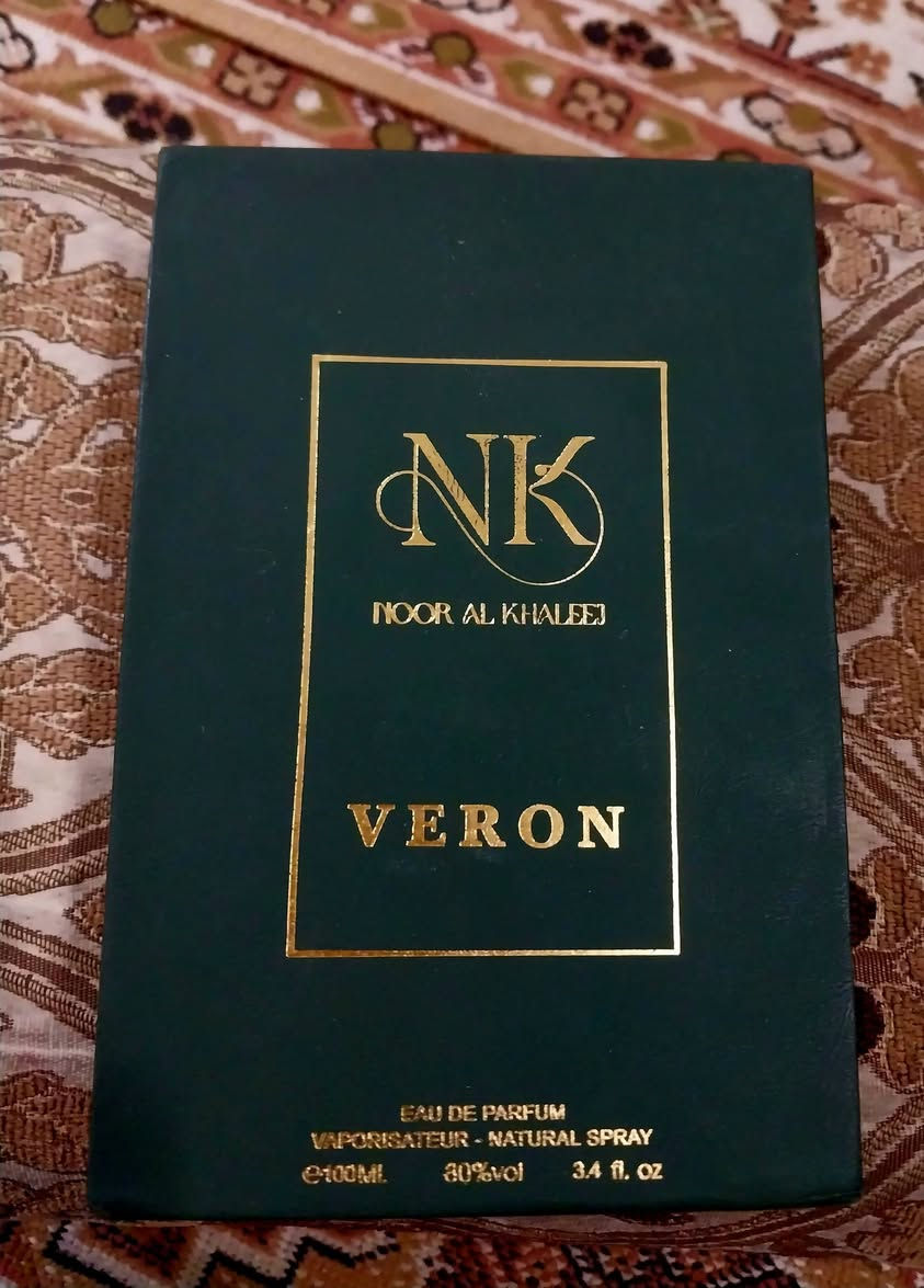سلام عليكم عطور اصليه فوحان وثبات كل عطر وسعره وموجود بيهن تخفيضات لستفسار خاص رقم الموبايل *********** 
توصيل موجود
