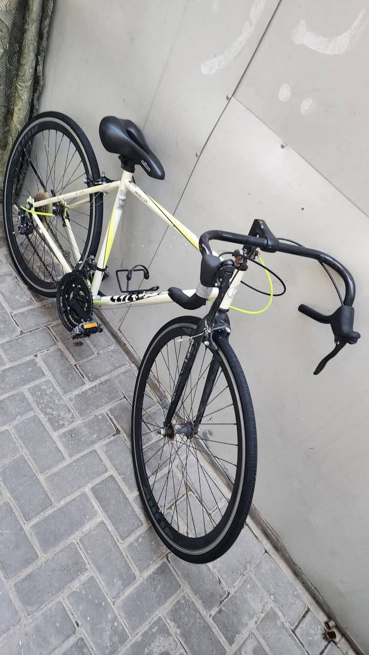 باله ياباني  حاويه
٨٥ الف.  مدينه الصدر 
***********
