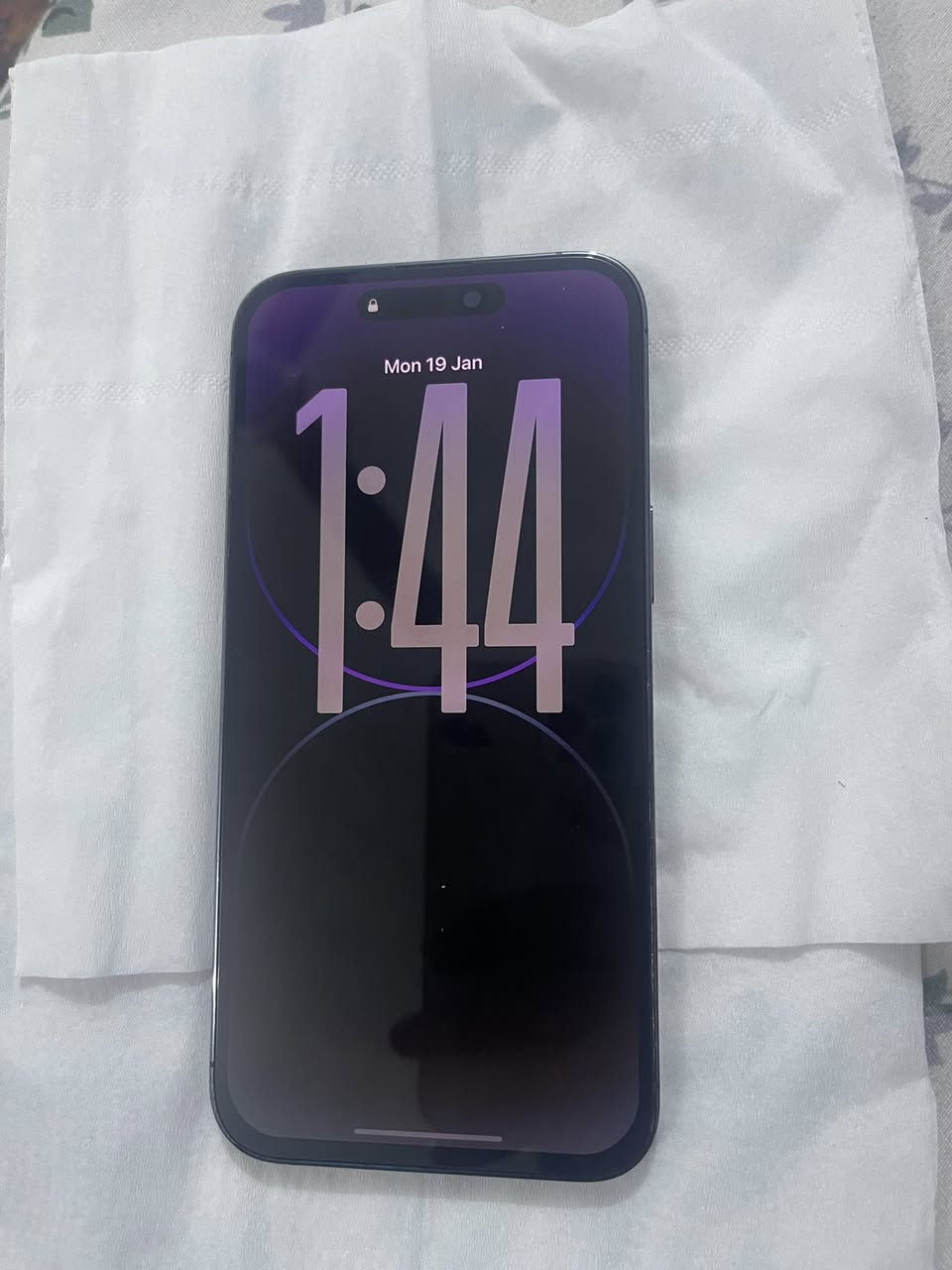 السلام عليكم  للبيع فقط !
ايفون 14 برو ماكس شرق اوسط
جهاز نظف اخو جديد
مبدل شاشه اصليه  تخبل
ذاكره 256 
بطاريه 78
متصرف سنه ييخبل
مع الملحقات كامل 
السعر : 700

الجهاز الثاني ايفون 12 برو ماكس
جهاز نظيف زين 
مبدل شاشه نوعيه زينه  سريعه
ومبدل بطاريه اصليه راجع جديد ميصرف ابد
ذاكرته 512
بطاريه 100
بدون ملحقات
السعر : 330
رقم : ***********
عنوان: بغداد الاسكان
