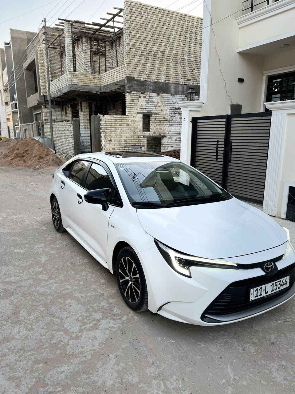للبيع تويوتا كورلا وارد الصين — الشكل الأمريكي
السيارة بحالة ممتازة جداً استخدام شخصي خفيف المواصفات:

▫️ ممشى: 9,300 كم
▫️ كفالة عامة زيرو
▫️ داخل مخمل
▫️ فتحة سقف
▫️ تبريد قطعتين
▫️ إنارة داخلية محيطية
▫️ سستم كماليات خارجي

أنظمة السلامة والقيادة الذكية:
▫️ رادار أمامي
▫️ نظام تحديد المسار
▫️ قيادة شبه ذاتية
▫️ كروز كنترول
▫️ 3 وضعيات قيادة
▫️ شاشة عدادات ديجتال كاملة

رقم بغداد باسمي — جاهز تحويل مباشر
📍بغداد-الدورة

📞 رجاءا رجاءا الجاد فقط يتواصل خاص
او ***********
ودمتم في امان الله❤️
