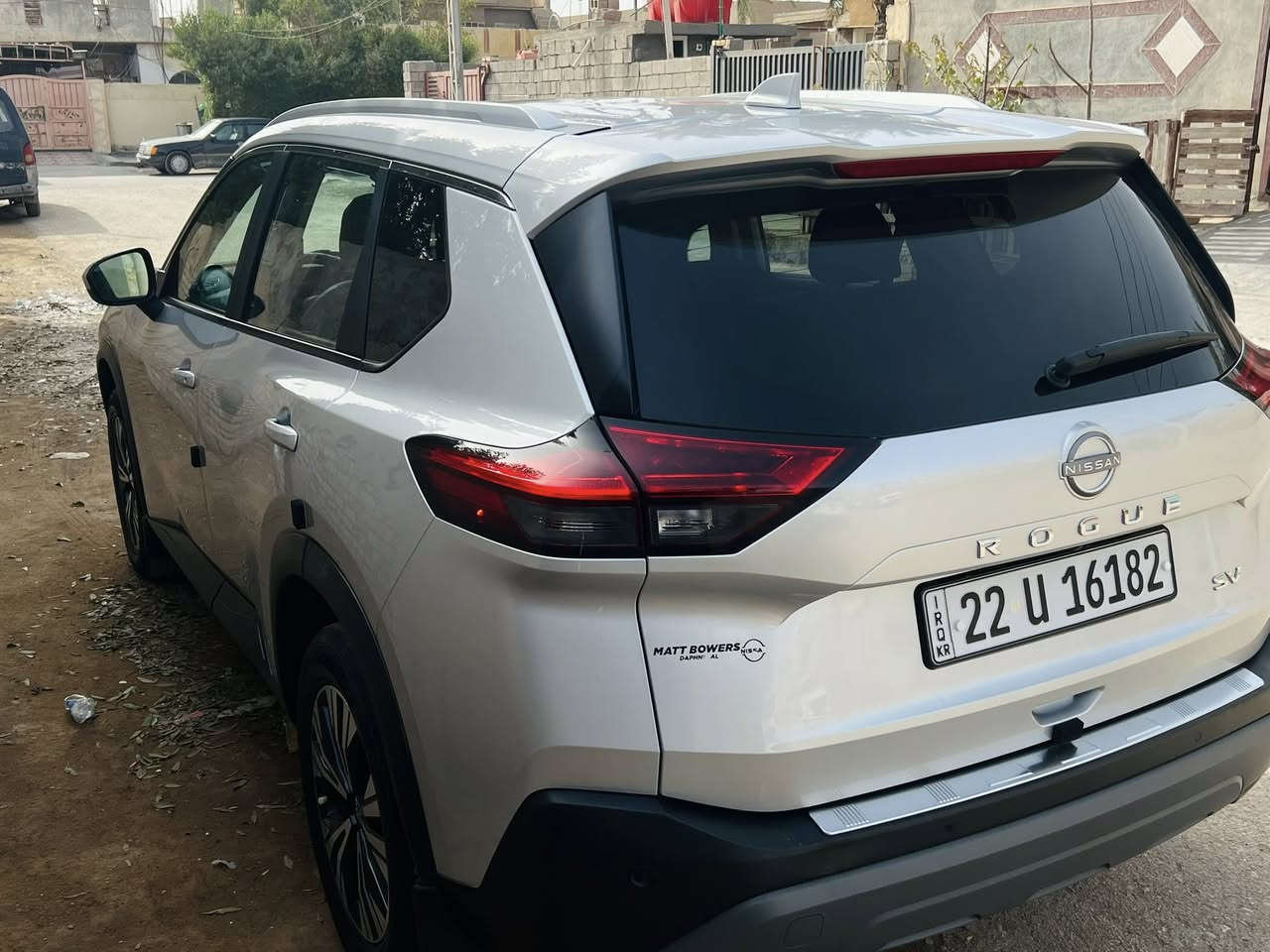 السلام عليكم
نيسان روج موديل 2023
لون سلفر رقم اربيل 
ماشية 28 ميل
مواصفات sv بلاس 
بانوراما 
كشنات جلد بصمة ابواب 
كشن تحكم تدفئة 
شفتات بلستيرن
دخول ذكي 
قيادة ذاتية
اوتو هولد توقف ذاتي 
اشاير داخل المري 
صندوق شفط 
ضرر جاملغ ومبدل نفس اللون 
والبنيد بي صبغ مو كلة 
السيارة ولا كلوب بيهة مشتغل ماناقصهة اي شي
السعر 170 بي مجال
ديالى شهربان 
***********
