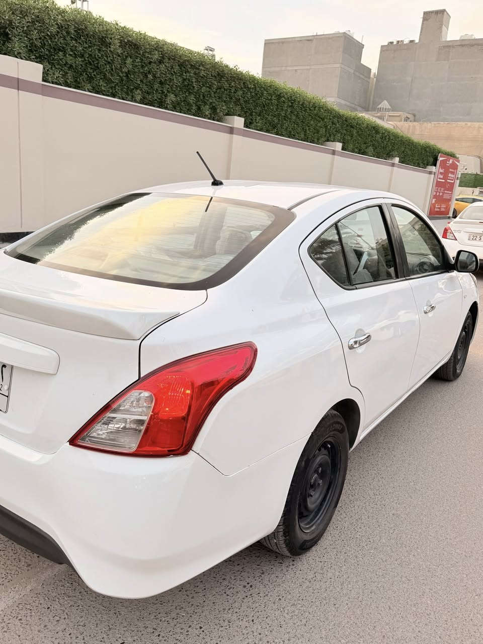 السلام عليكم للبيع نيسان سني 2019 جديده السياره ماشيه 94   بيها بارد بسيط بالباب والجاملغ فقط والباقي مكفول ما بيها اي نقص السياره رقم بغداد السعر 98 ورقه وبيها مجال بسيط للاستفسار
‏((  ***********‬)) مكاني بغداد زيونة.
