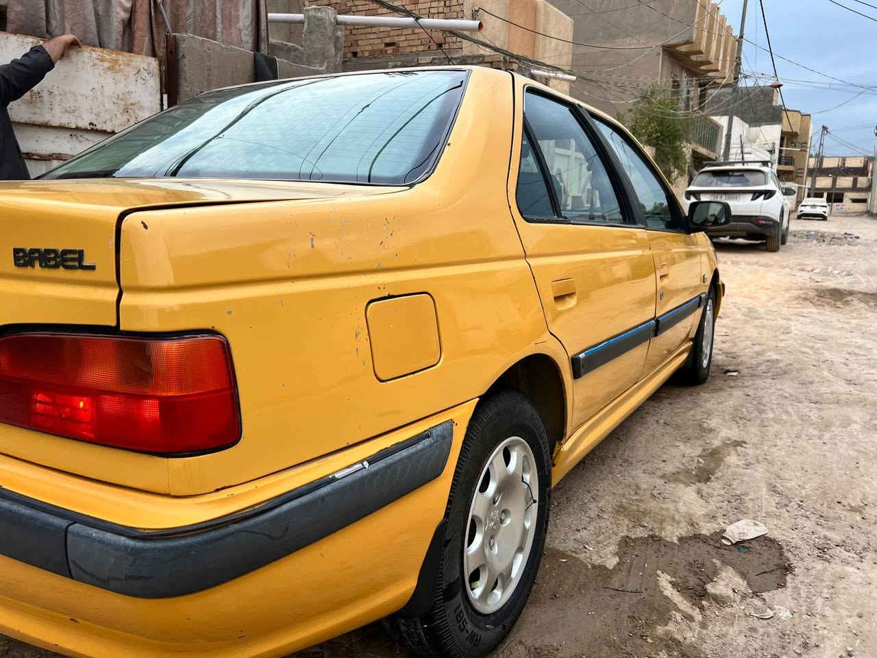 السلام عليكم بيجو بأرص 2015 رقم بابل غرامات صافيه حداديه كير مكينه اكسل مكفول ضربه مابيها خياس مابيها تخم تأير بيها تبريد وكهرباء كولها شغالها
السعرررر 57 بيها مجال حك الجيه السياره كفاله 
***********
***********
