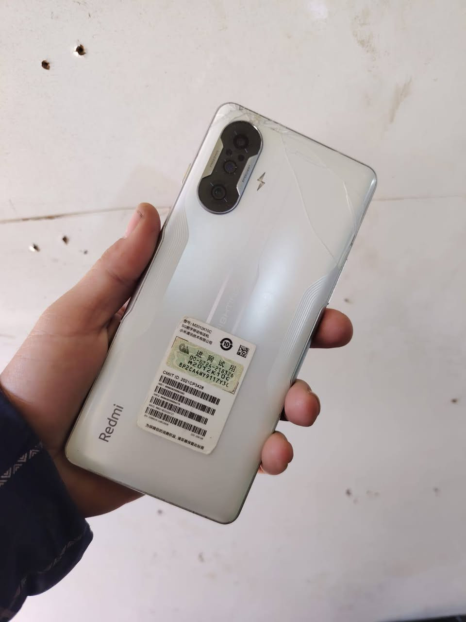 السلام عليكم
k40 كيمنك
جهاز كفاله عامه فقط الفطر بضهر
مامفتوح ويا فقط كارتونه
ذاكره 256 + العشوائيه 12 
ببجي 90 فريم + فتاته شغاله شرط
الصوت ستريو + شحن ابد مايصرف  
مكاني ديوانيه مركز اتصال ***********
