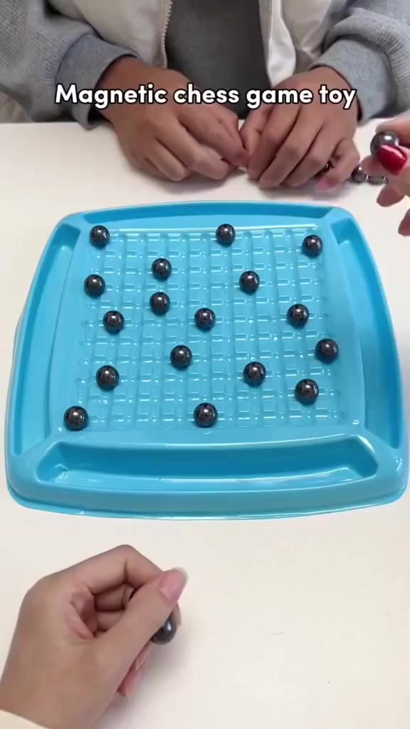 لعبة الشطرنج المغناطيسي
للطلب مراسلتنا فيس انستا واتساب 
***********
@ab_qr35
