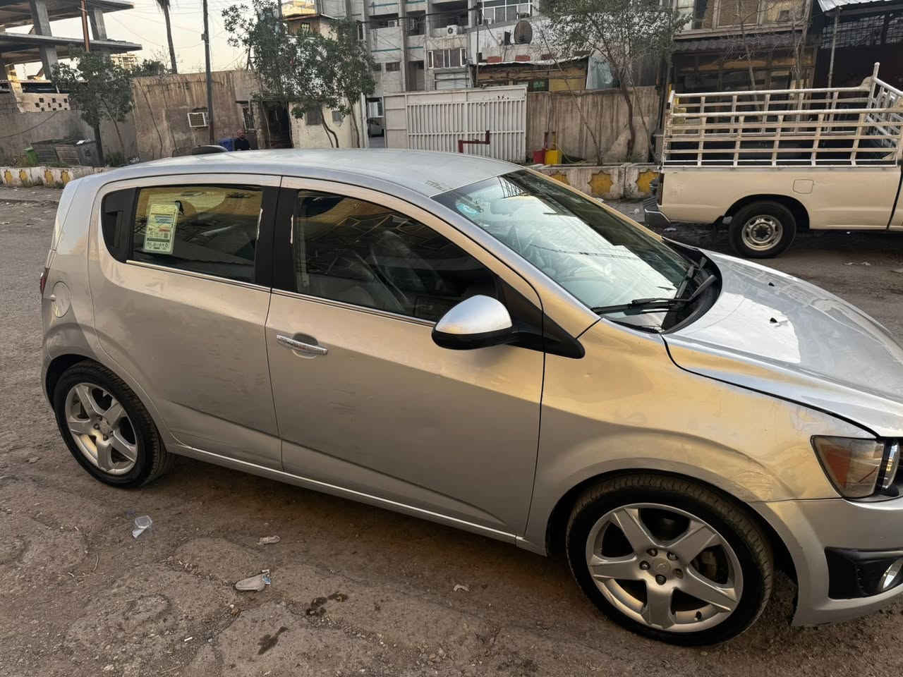 السلام عليكم 
سونك للبيع موديل 2016 محرك 1600 حدادية ممتازة تخم تاير جديد رقم بغداد الجديد( مميز )
شاشة كبيرة 
تحكمات ستيرن جهتين
كشنات جلد 
كاميرا خلفية 
السعر 80 وبيها مجال
للاستفسار اكثر خاص او الاتصال على الرقم 
***********
