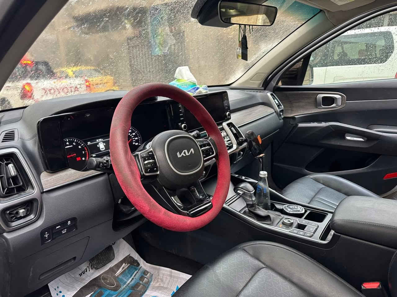 سورنتو 2022 Ex 
رقم اربيل
حادثها جاملغ مبدل وبنيد مصلح
ماشية 60 ميل
4 سلندر 2.5 توربو
كير اوتو 8 سرعات
بانوراما 
كشنات vip 
رادر
تحذير الخروج عن المسار
قيادة ذاتية 
حساسات خلفية
كاميرا خلفية
نقطة عمياء 
تحذير عن الخروج من السيارة 
السعر 225 وبيها مجال
متواجد ماسنجر و واتساب ***********
