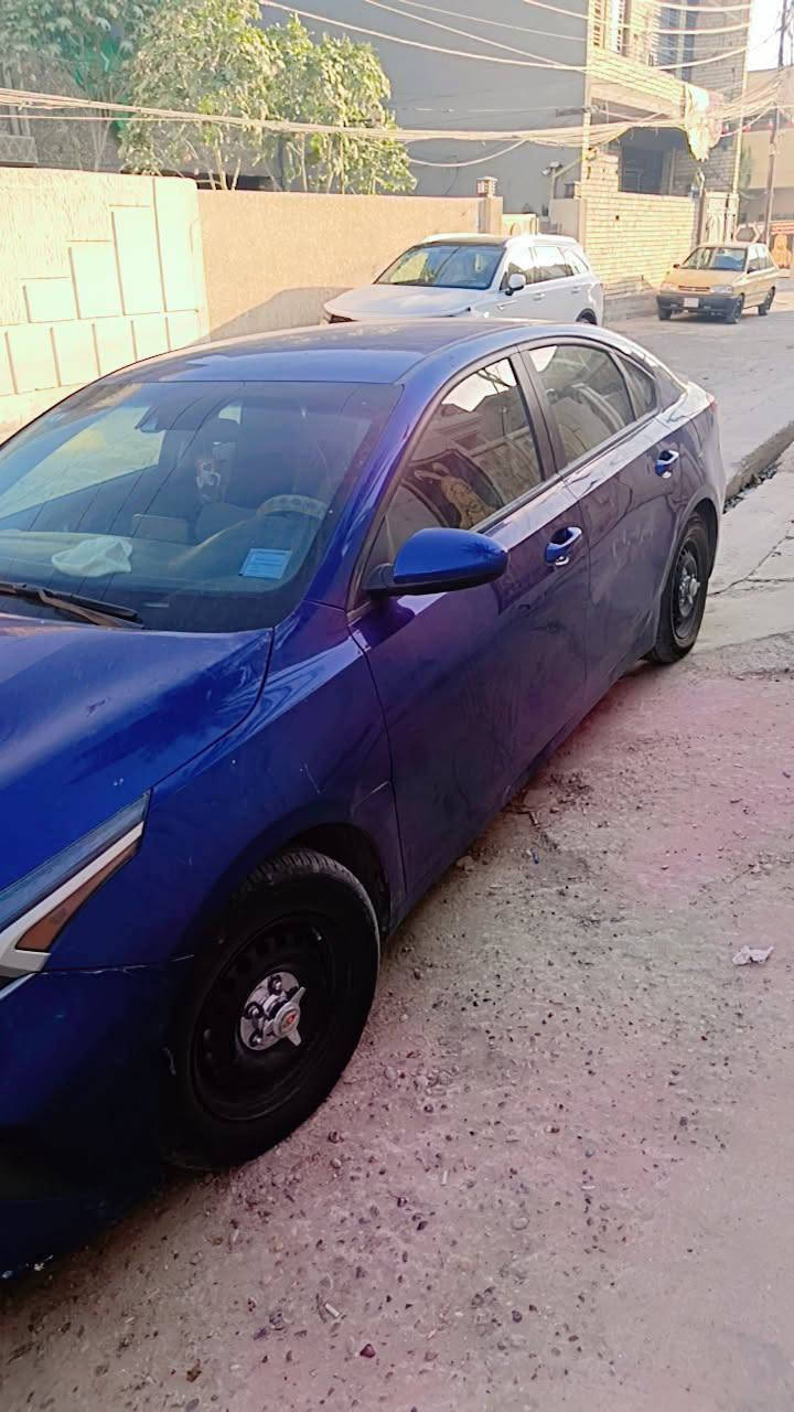 23 مديل
ماشيه 33 ميل 
حادث امريكا جامعة وشويه من البنيد الجاملغ نفسه مصلح ما مبدل 
مكينه 2000 دوش 
السياره  خير من الله 
والسعر مناسب 
رقم الهاتف 
***********بي واتساب
