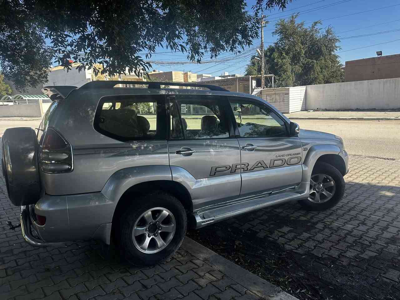 اسلام عليكم ورحمه الله وبركاته اخواني الكرام
برادو خليجيه موديل. 2005كويتي سته سلندر محرك جكسار كبس  شركه مامفتوح برغي شرط الفحص 
رقم  أربيل دولي سنويه  بسمي جديده شرط  تحويل او وكالة كفاله عامه عده بلاستك  فول موصفات فتحة دبل تانكي فول فول مواصفات الvx السعر 160 وبيها شويه  مجال لشراي 
اي استفسار الاتصال على الرقم *********** الموجود وخادم وممنون
تحياتي للجميع
