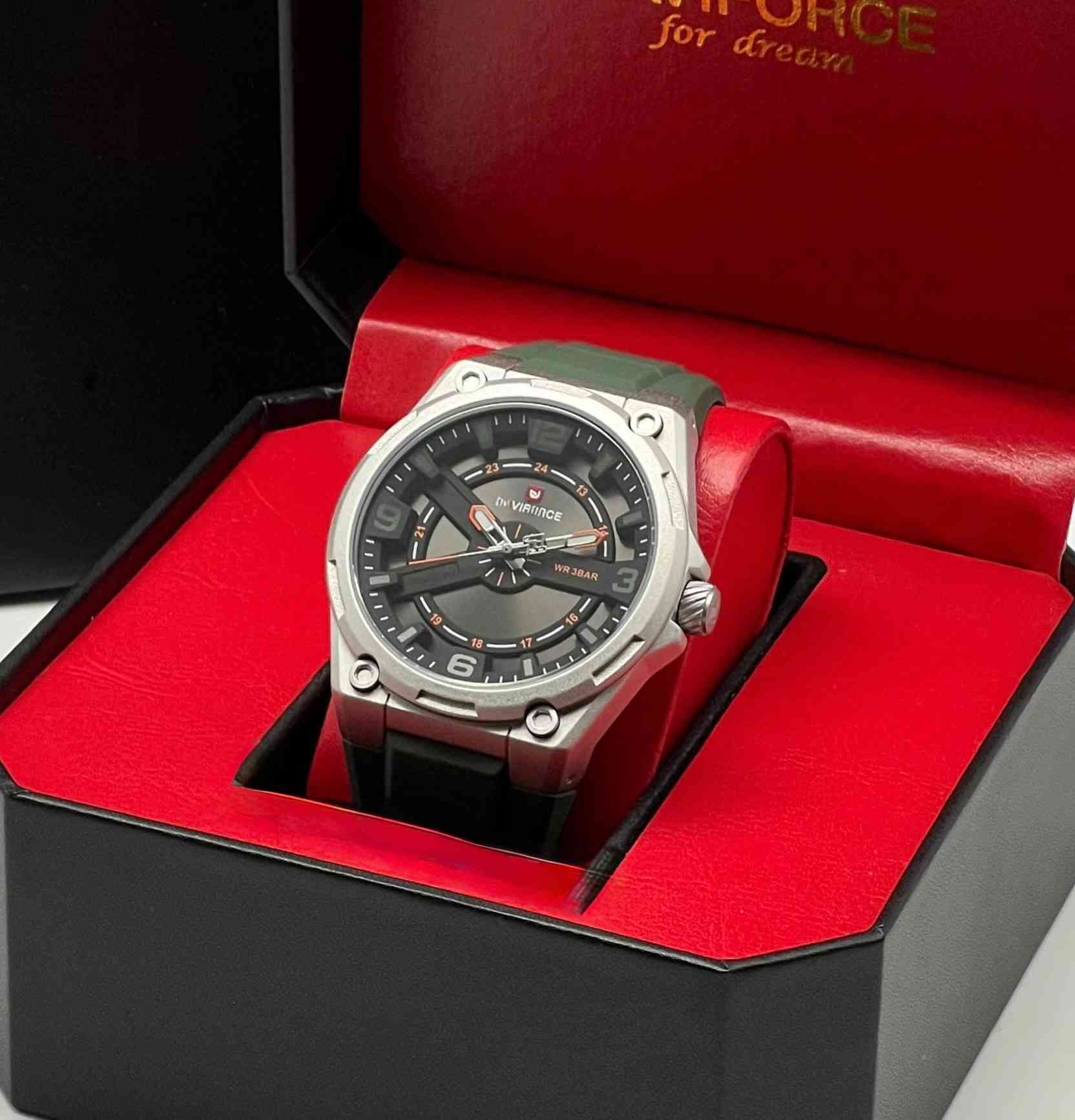 ⁨ دكّة الساعچـي ⌚️
.
Naviforce Tactical Series، الكولكشن الرياضي الضخم اللي يجمع بين هيكل الطائرة العسكري وروح الرجل العصري. فاصيل ميكانيكية مكشوفة من الأمام، وأرقام عريضة تقرأها من أول نظرة — لأن الرجل القوي ما عنده وقت يحدق في  ساعته 
.
⌚️ Naviforce Tactical Sport
◽️ مقاومة للماء WR 3BAR
◽️ عرض ٢٤ ساعة
◽️ كيس ضخم بتصميم عسكري
◽️ بوكس فاخر أسود وأحمر
◽️ متوفر بألوان متعددة
للحجز والاستفسار دايركت او على الواتساب 📲
يتوفر توصيل لجميع المحافظات 🚚
#العراق #viral #reels #trending #luxury⁩ دكّة الساعچي


**إذا كنت صاحب هذا الإعلان وتريد حذفه لأي سبب، رجاءا أرسل رسالة إلى الدعم الفني**
