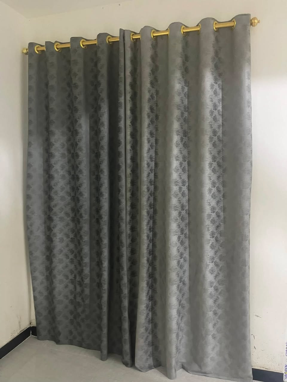 اغراض للبيع كلمن وسعره***********
