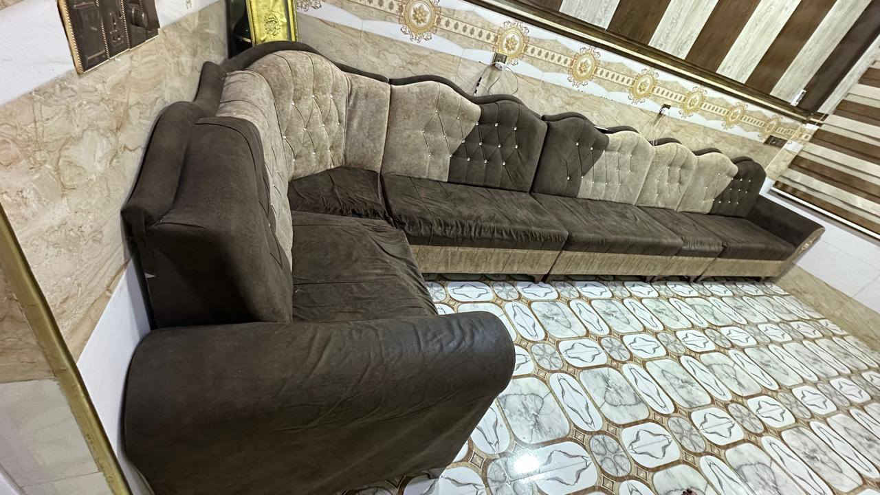 ديوان نضيف للبيع السعر 300وبي مجال للطيبين مكان موصل حي الانتصار رقم ***********
