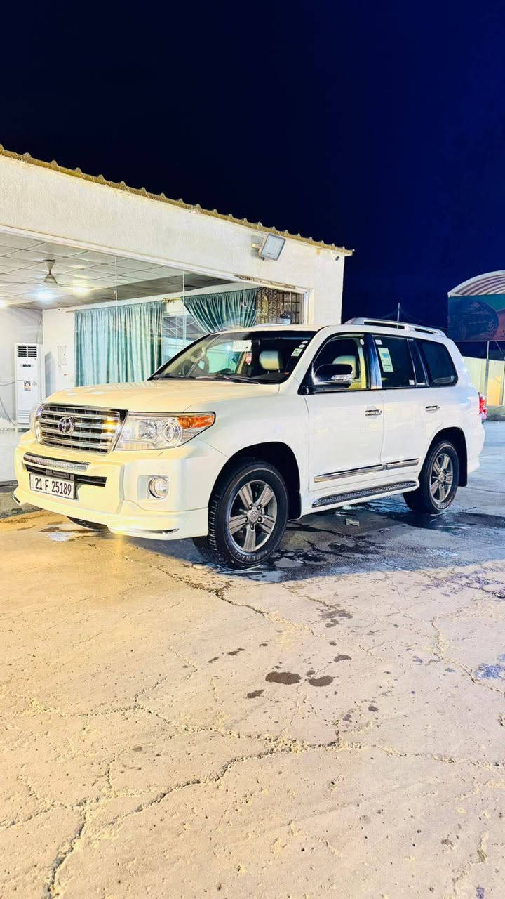🚘 للبيع لاندكروزر موديل 2012
✅ السيارة بحالة ممتازة جداً
✅ ممشى: 125000 ألف حقيقي شرط 
✅ مكفولة كفالة عامة شرط 
📍العنوان: ميسان 
للاستفسار : ***********
السعر : 375 $ بيه مجال بسيط
