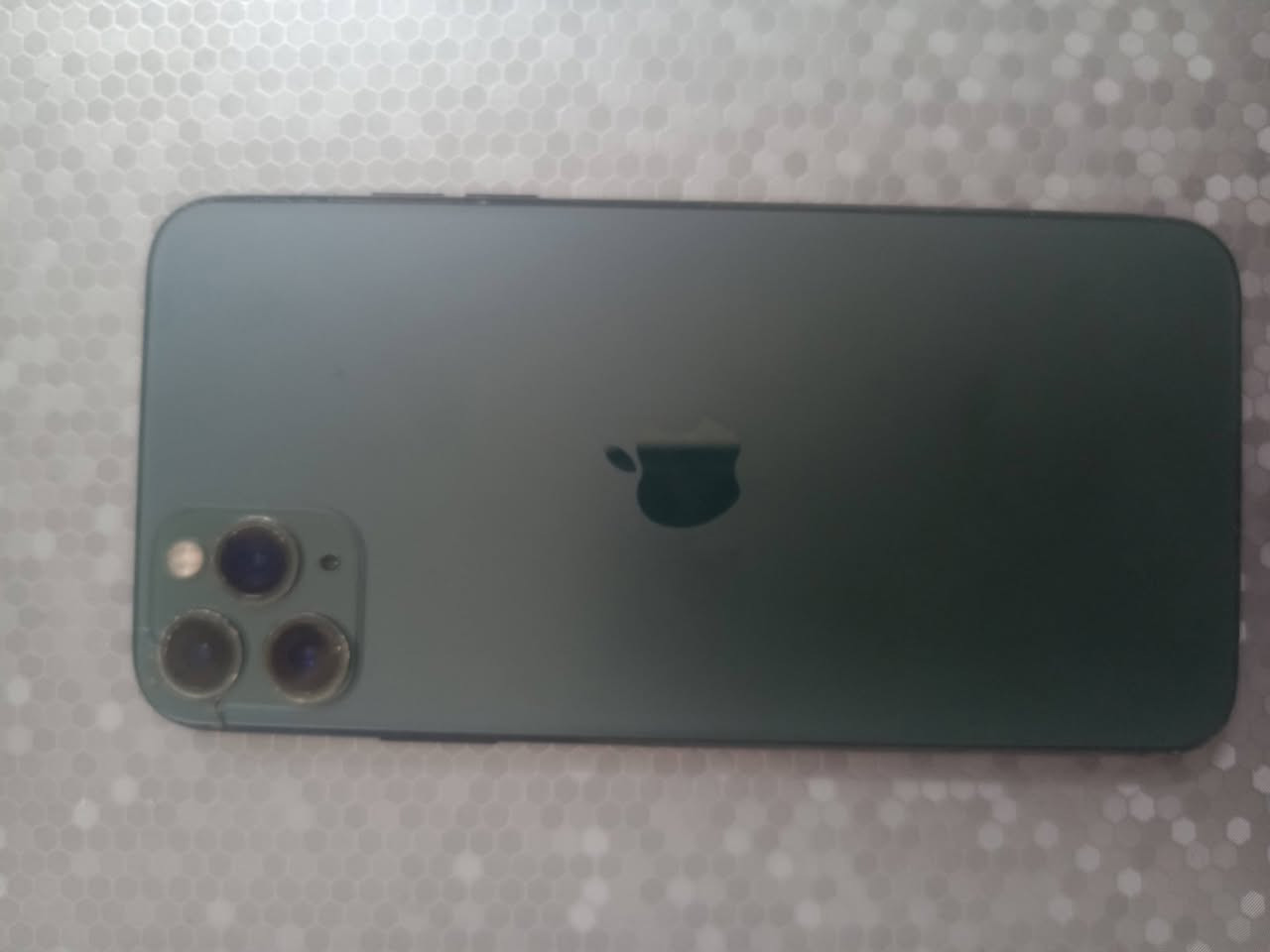 ايفون 11برو ماكس ممبدل شي بس ظهر كله و بي ضربات بشاشه و ظهر
ذاكره 512
بطاريه 72
رقم ***********
سعر 210
عنوان  بغداد مدينه الصدر
