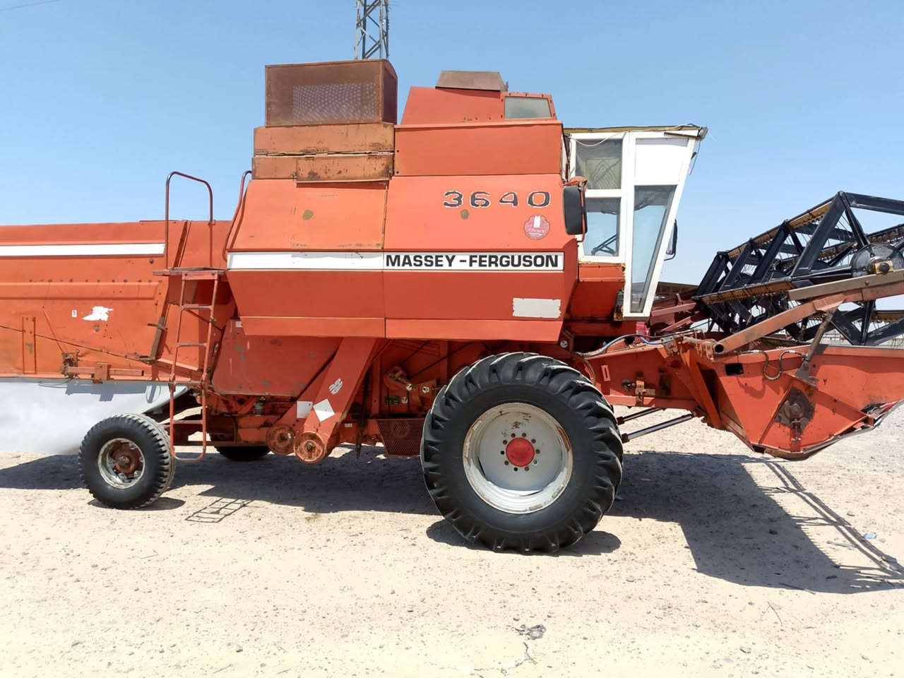 البيع فوركسن مكفوله تبريت شغال🥶 مكفوله من لحيم من كسر ماعيزه برغي عنوان سامراء خط سريع سعر 9 مليون وبي مجال رجائن 
***********
