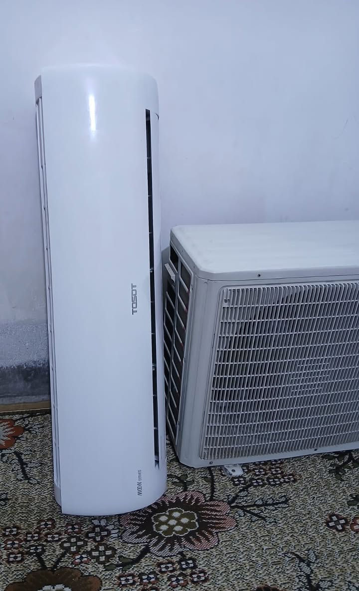 سلام عليكم عندي سبلت 2 طن نوعيه توسوت غاز 410 صدار 2020 شغال فقط نقص غاز كامل ملحقاته فقط تبريد السعر 300 وبي مجال العنوان بغداد مدينه الصدر تصال *********** وبي وتساب
