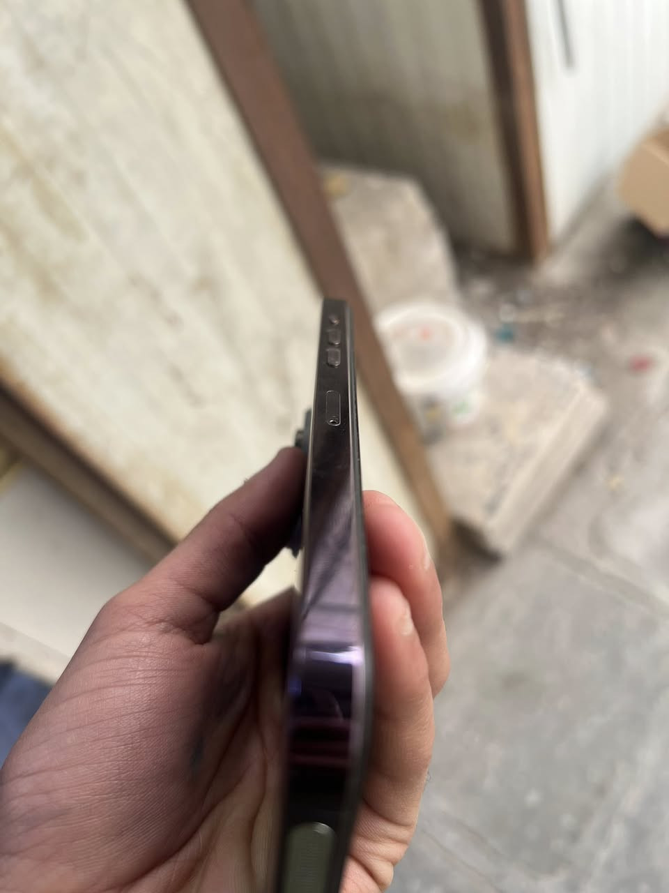 السلام عليكم تلفون ١٤ برو ماكس الجهاز مفتوح بس شاشة ٣ خيارات والباقي جديد الذاكرة ٢٥٦ البطارية ١٠٠ مرفوعة نسبتها الكامرات والسماعات كلهن شغالات الملحقات فقط كارتونة مالته السعر ٥٧٥ وبي مجال للشراي مكاني البصرة المعقل 
هـ ***********
