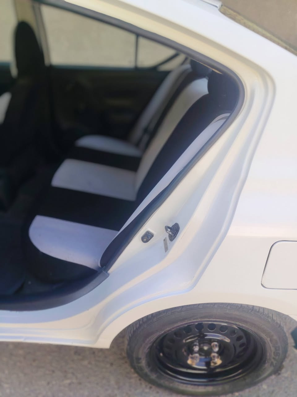 السلام عليكم
نيسان موديل 2015 وارد أمريكي حادثها جاملغ امامي وبنيد صور الحادث بالمنشور
محرك مامفتوح سياره مال جناي وجاهزه  وضع شركة تبريد ثلج السياره رقم بغداد بسمي مكاني بغداد سياره جاهزه من كلشي حداديه نضيفه مصفره السياره من كلشي وبالعافيه ع الياخذهه السعر 83 وبيه مجال لشراي يتصل ***********
