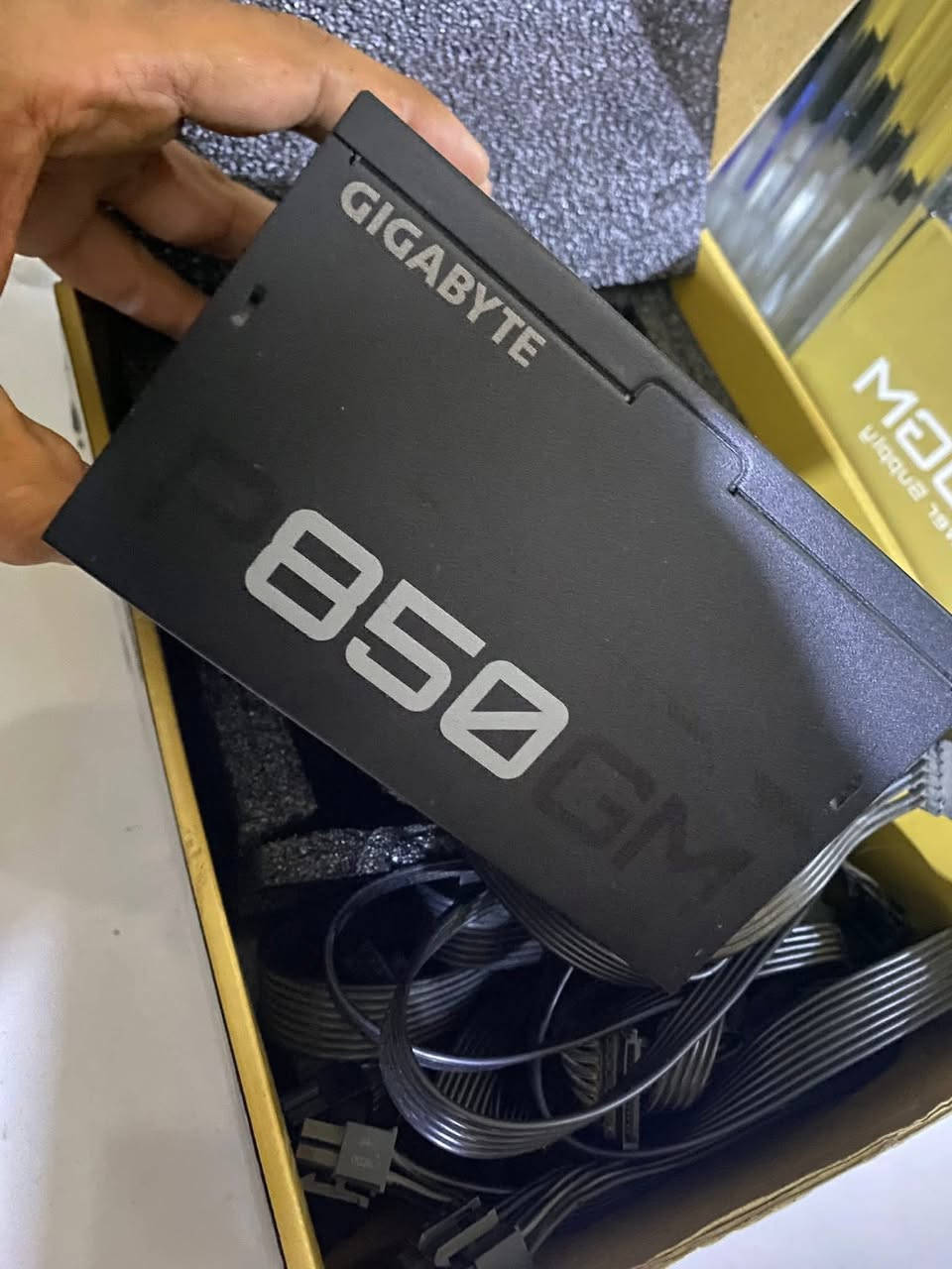 بور سبلاي كيكا بايت 850w gold 
السعر 125 الف 
***********
مكاني بغداد زيونة ومتوفر توصيل
