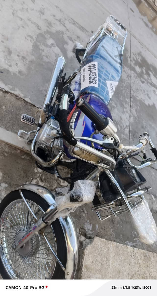 السلام عليكم ماطور 2020 مكينه شرط مامفتوحه منفيس شرط الاصلي رقم الشاصي بل منفيس ولموديل وزن ثقيل شلعه ومعدل نار 🔥ماطور ماناقصو كلشي نضافه خير من الله ***********
