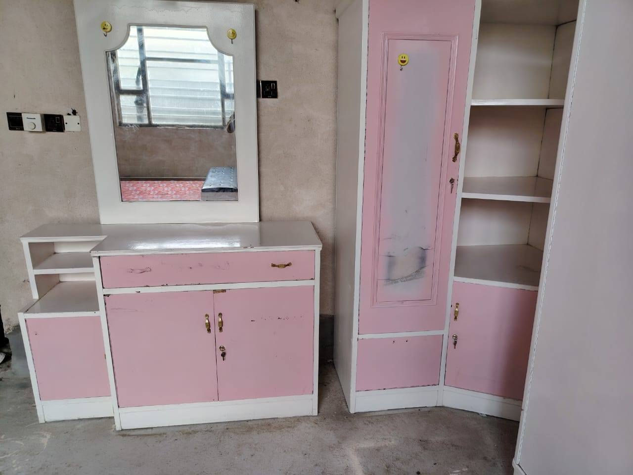 غرفة نجارة فصال تركي  شغل عراقي صبغ حراري درجة اولا السعر 650 بيه مجال قليل مكاني مسيب حي العسكري ***********
